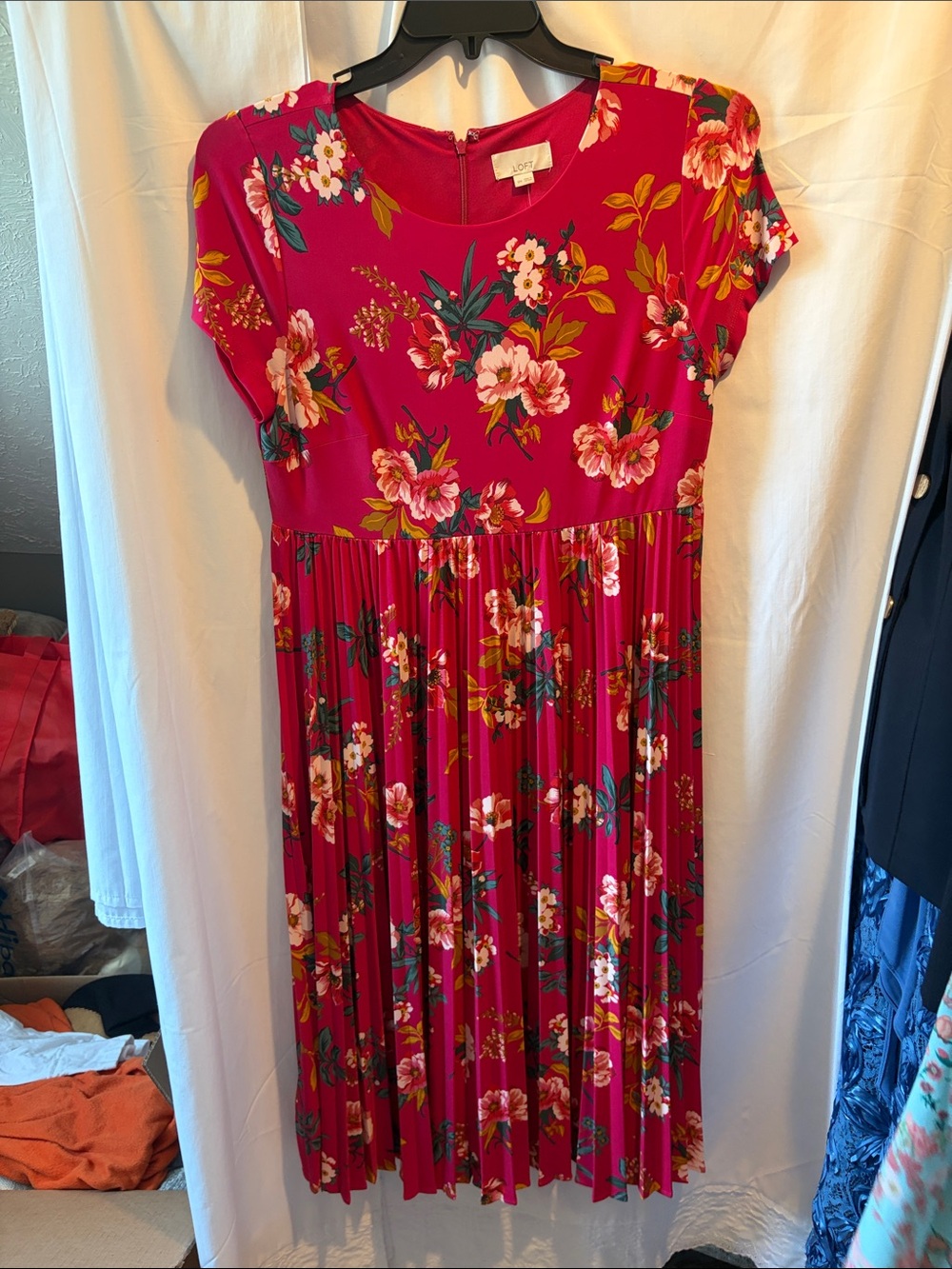 Girls Floral Pleated Fuchsia Dress